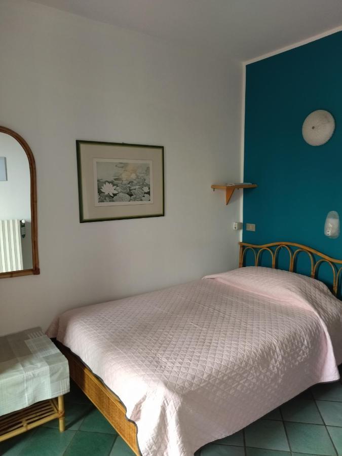 Albergo Il Biancospino Sirmione Exterior photo