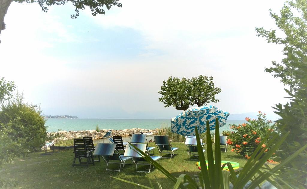 Albergo Il Biancospino Sirmione Exterior photo