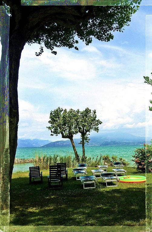 Albergo Il Biancospino Sirmione Exterior photo