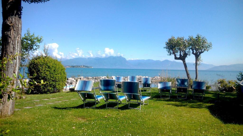 Albergo Il Biancospino Sirmione Exterior photo
