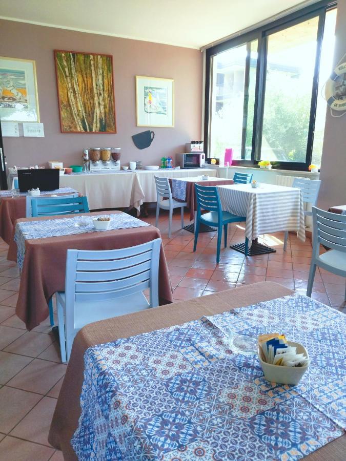 Albergo Il Biancospino Sirmione Exterior photo