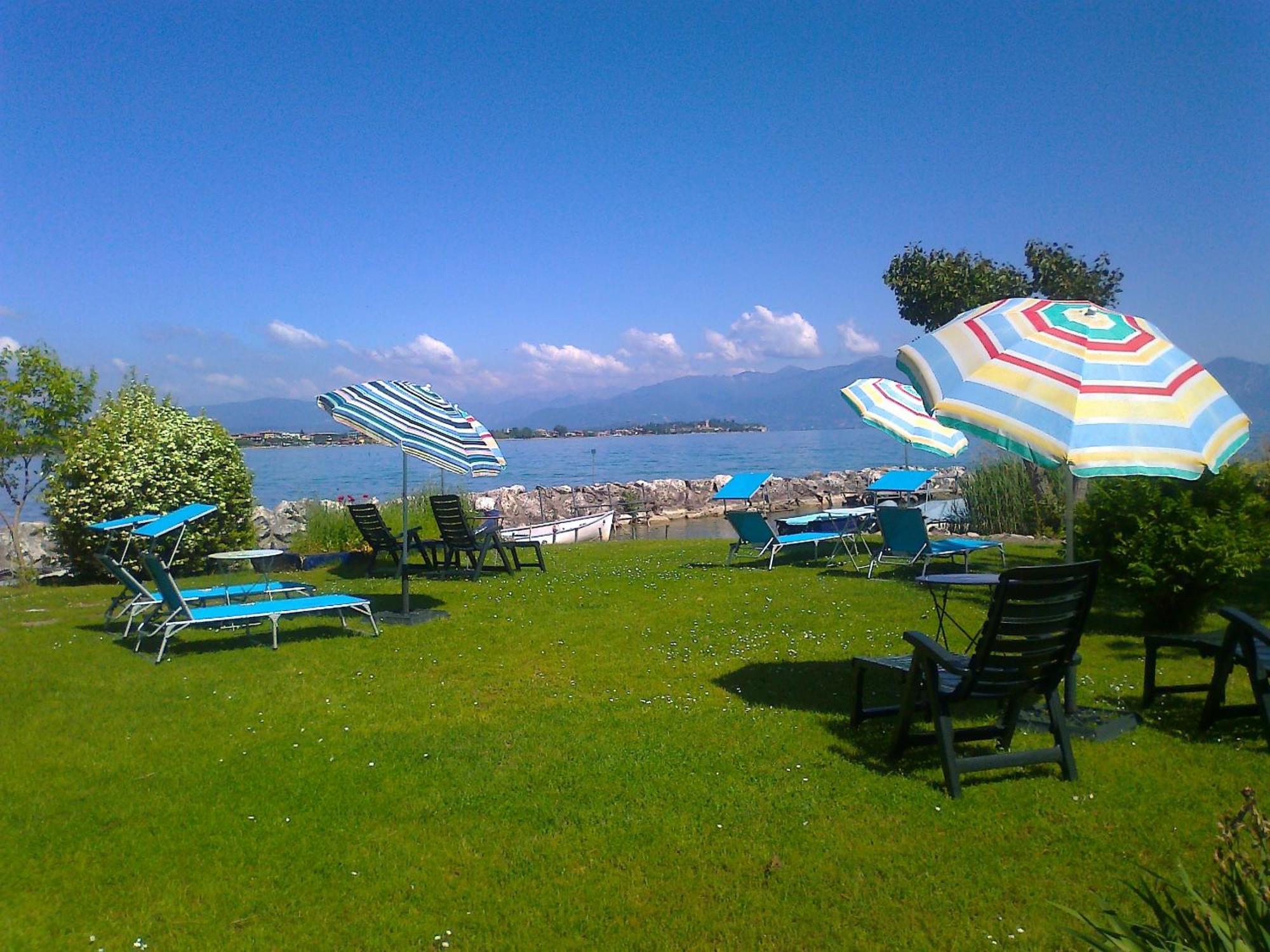 Albergo Il Biancospino Sirmione Exterior photo