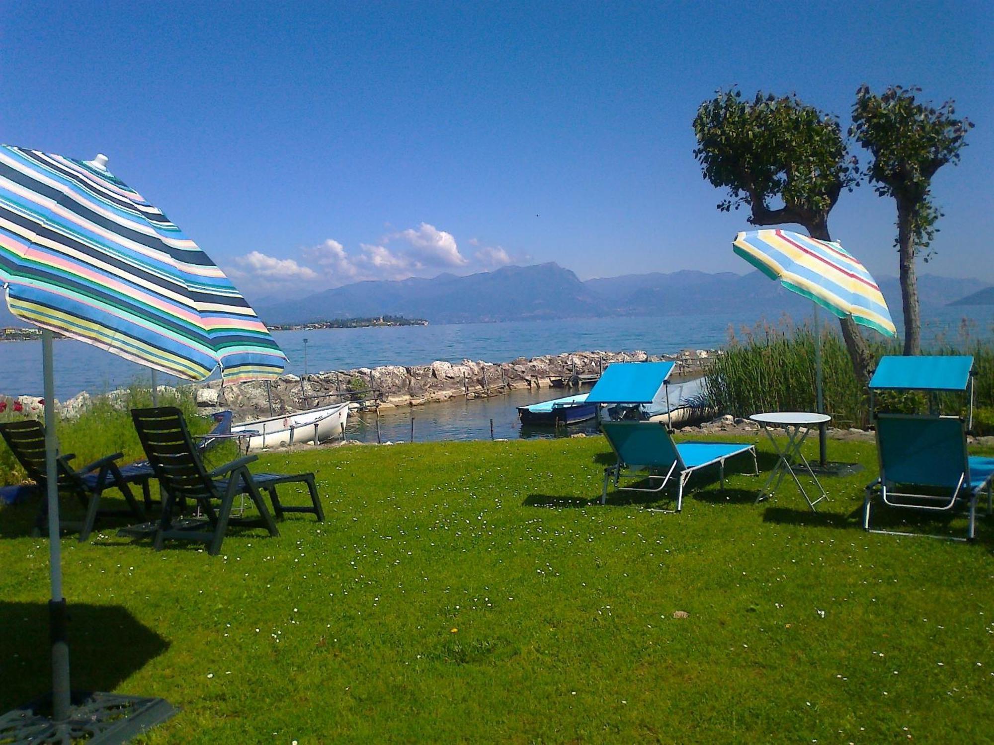 Albergo Il Biancospino Sirmione Exterior photo